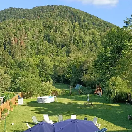 Le Rouge Robin Holiday home Fougax-et-Barrineuf