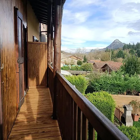 Holiday home Le Rouge Robin Fougax-et-Barrineuf