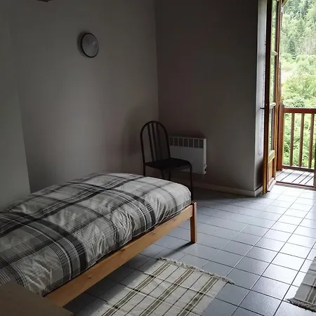 Сasa de vacaciones Le Rouge Robin Fougax-et-Barrineuf